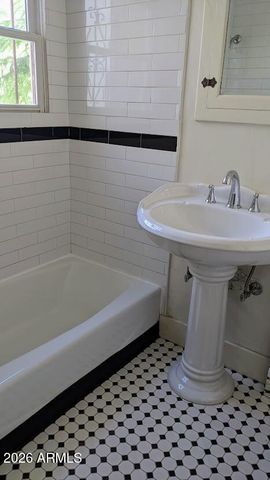 78 W VERNON Avenue, Phoenix, AZ 85003