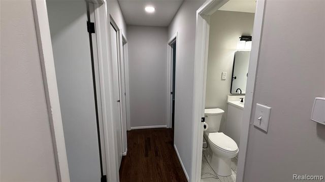 805 S Carlson Street, Westland, MI 48186