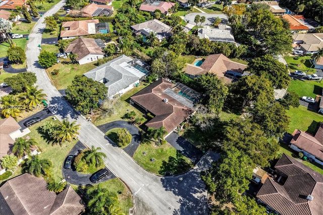 311 NW 101st Ter, Coral Springs, FL 33071