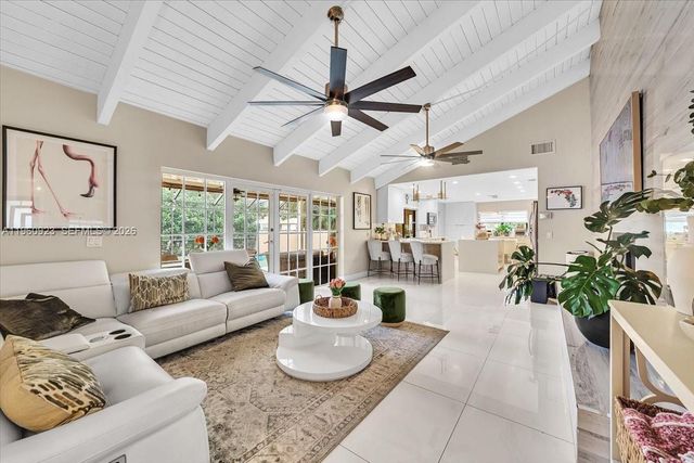 311 NW 101st Ter, Coral Springs, FL 33071