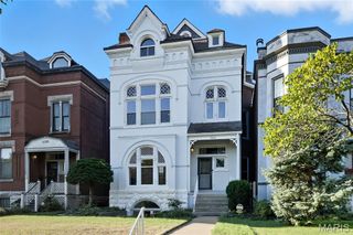 4318 Laclede Avenue, St Louis, MO 63108