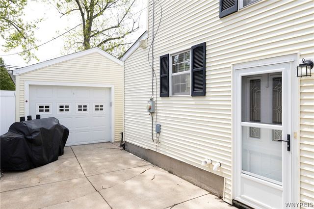 471 Moore Avenue, Tonawanda, NY 14223