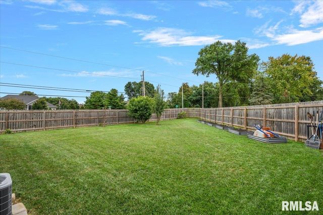 432 FITZGERALD Drive, Springfield, IL 62711