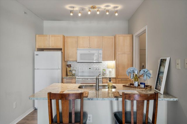 130 River Landing Drive 3216, Daniel Island, SC 29492