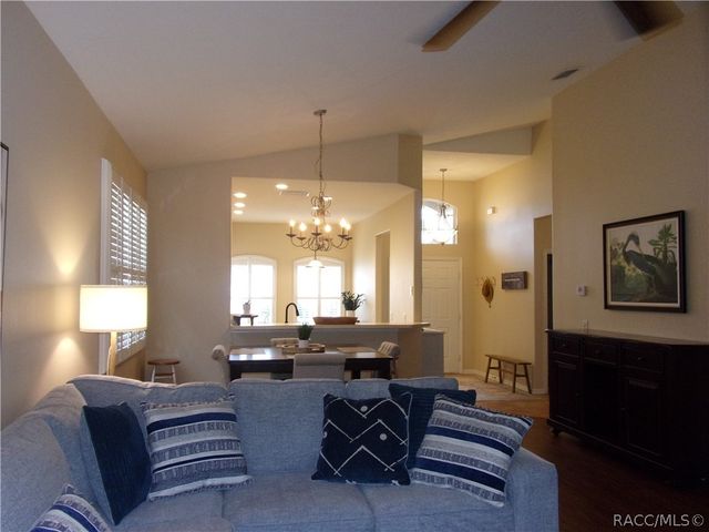 877 W Silver Meadow Loop, Hernando, FL 34442