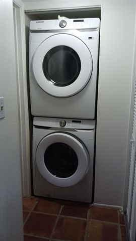 2769 S Oakland Forest Drive 103, Oakland Park, FL 33309