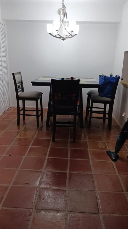 2769 S Oakland Forest Drive 103, Oakland Park, FL 33309