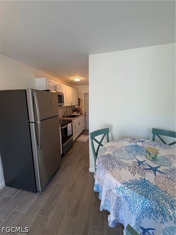 2426 Stella ST, Fort Myers, FL 33901