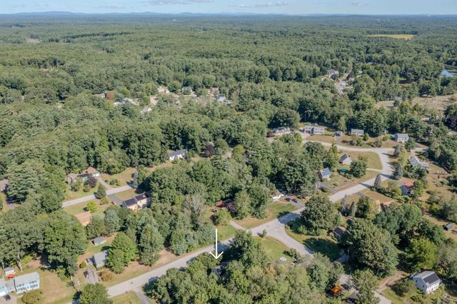 7 Woods Drive, Newmarket, NH 03857