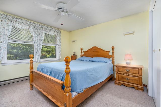 7 Woods Drive, Newmarket, NH 03857