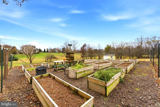 15700 TRAPSHIRE CT, Waterford, VA 20197