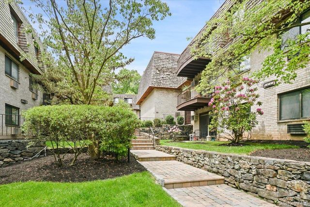 555 Central Park Avenue 348, Scarsdale, NY 10583