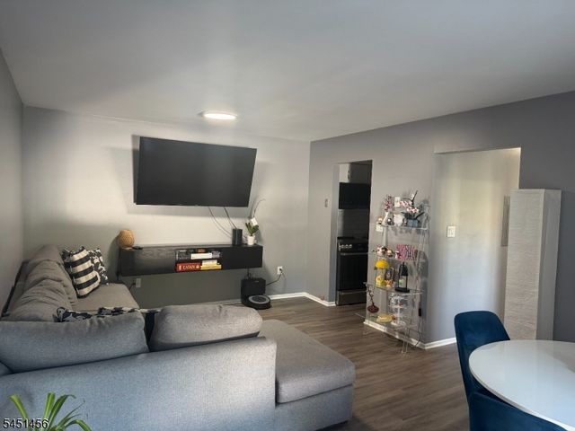293 Main Street U-2 2 E, Belleville Twp., NJ 07109