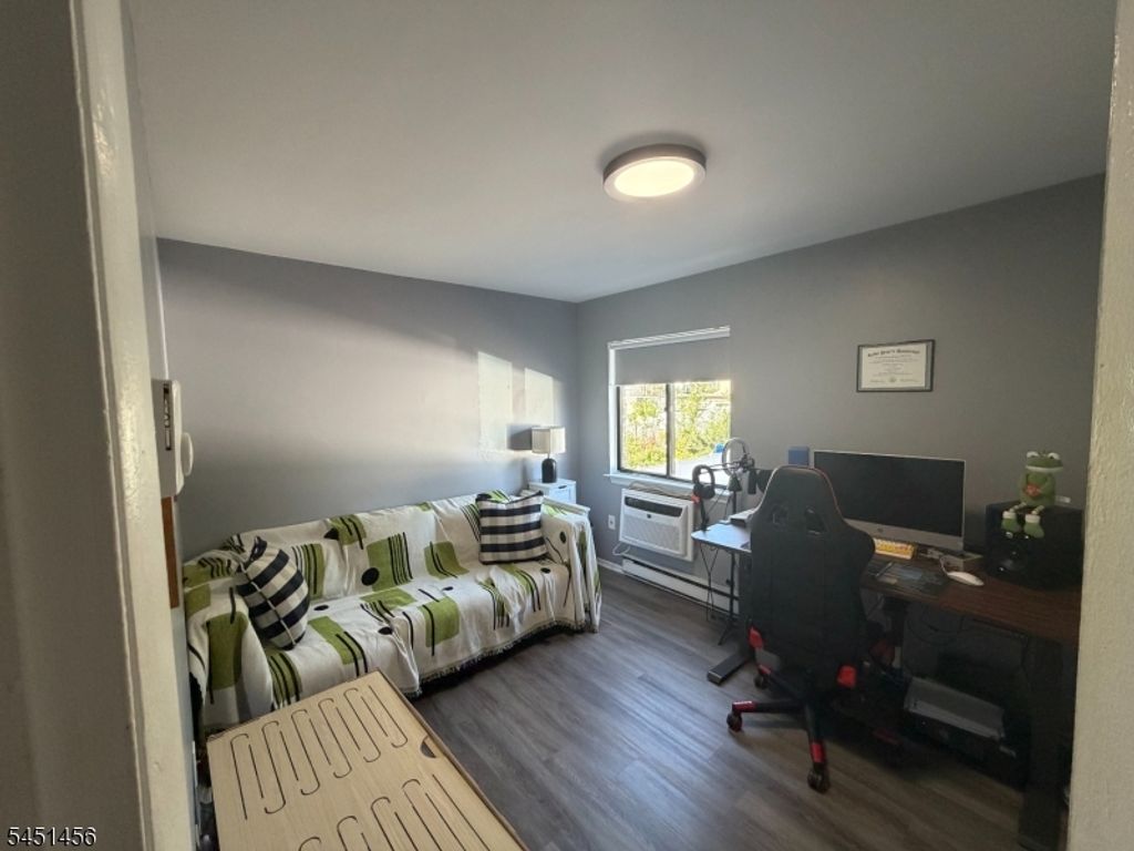 293 Main Street U-2 2 E, Belleville Twp., NJ 07109 — photo 3