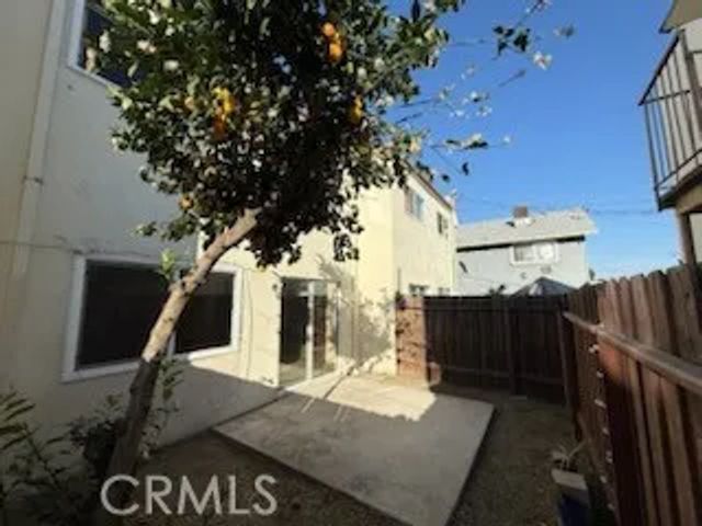 249 E Jackson Street B, Rialto, CA 92376