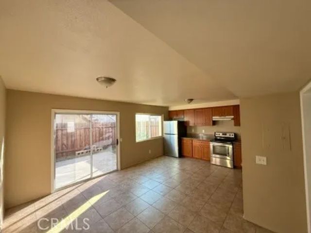 249 E Jackson Street B, Rialto, CA 92376
