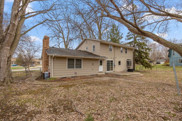 9512 Toledo Avenue S, Bloomington, MN 55437