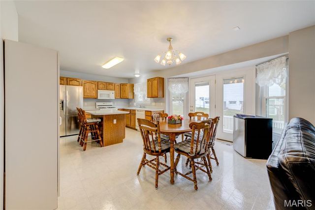 603 Royal Pine Court, Lake St Louis, MO 63367