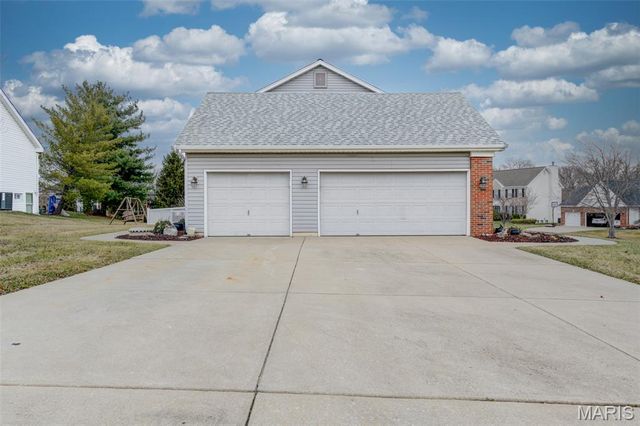 603 Royal Pine Court, Lake St Louis, MO 63367