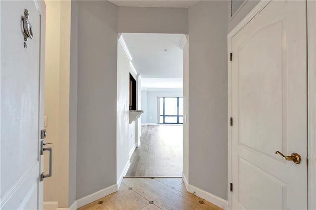 3475 Oak Valley NE Road 1930, Atlanta, GA 30326