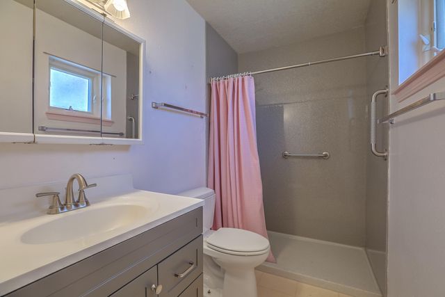 6220 Vista Montano Street NW, Albuquerque, NM 87120