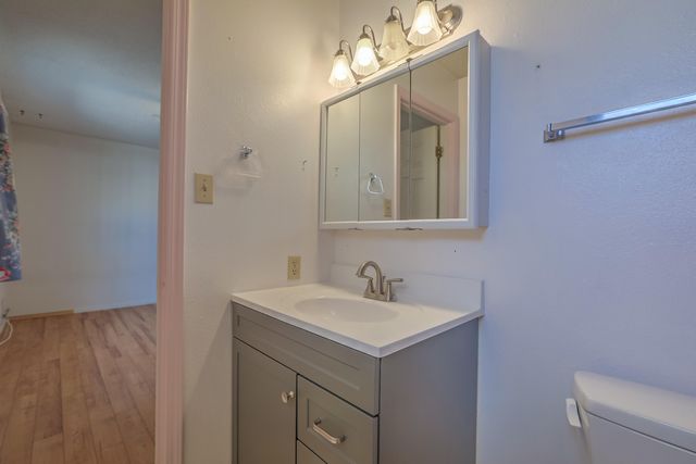 6220 Vista Montano Street NW, Albuquerque, NM 87120