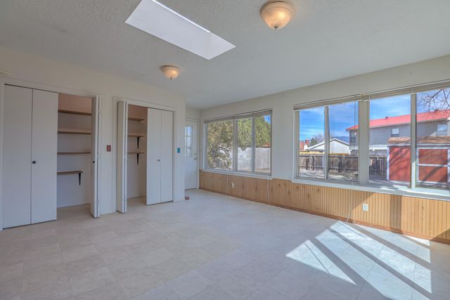 6220 Vista Montano Street NW, Albuquerque, NM 87120