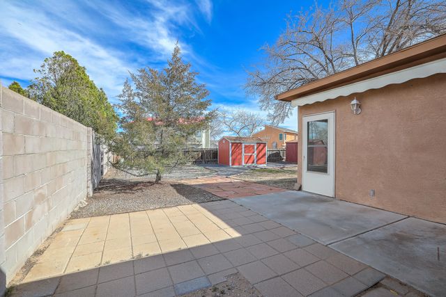 6220 Vista Montano Street NW, Albuquerque, NM 87120