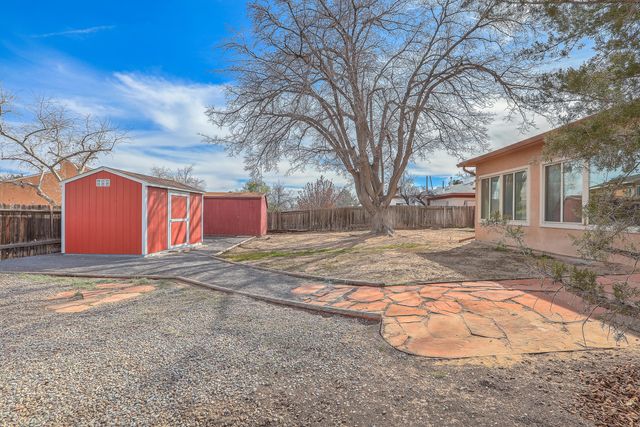 6220 Vista Montano Street NW, Albuquerque, NM 87120