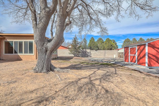 6220 Vista Montano Street NW, Albuquerque, NM 87120