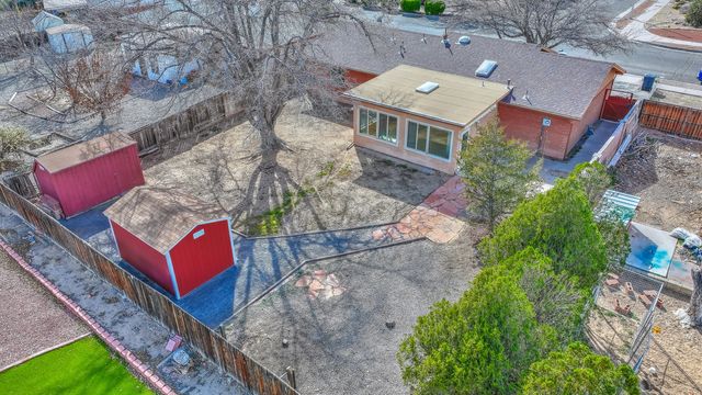 6220 Vista Montano Street NW, Albuquerque, NM 87120