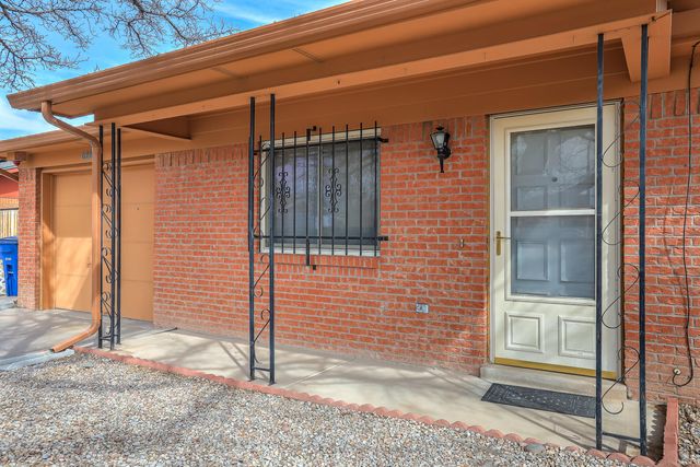 6220 Vista Montano Street NW, Albuquerque, NM 87120