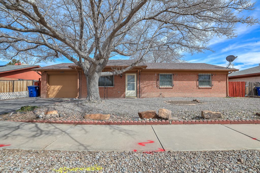 6220 Vista Montano Street NW, Albuquerque, NM 87120