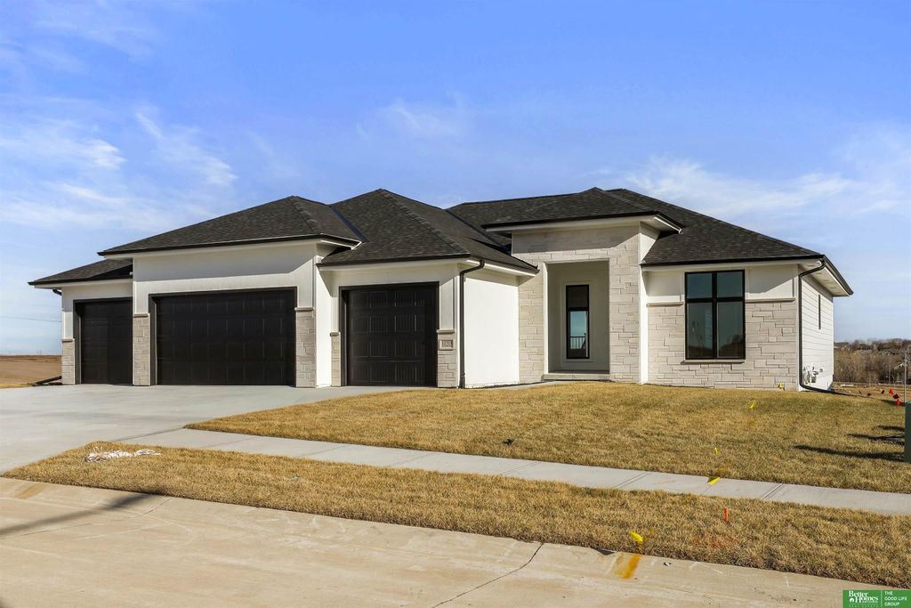 10703 S 220th Street, Gretna, NE 68028