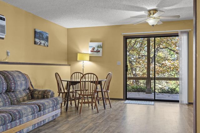 207 Bar M Lane 23, Branson West, MO 65737