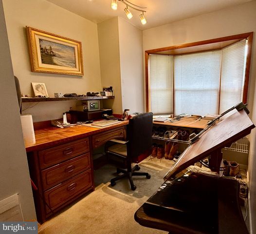312 SW LAKESHORE DR, Millville, NJ 08332