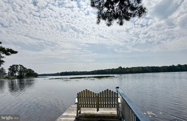 312 SW LAKESHORE DR, Millville, NJ 08332