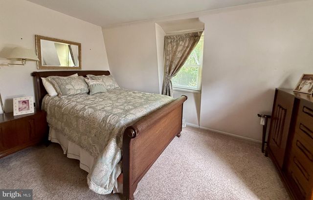 312 SW LAKESHORE DR, Millville, NJ 08332