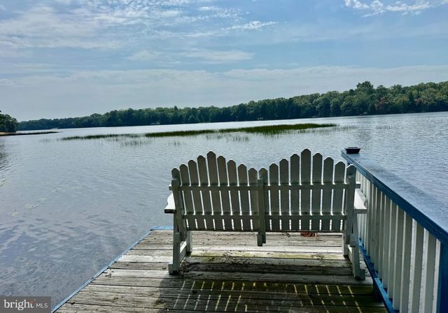 312 SW LAKESHORE DR, Millville, NJ 08332