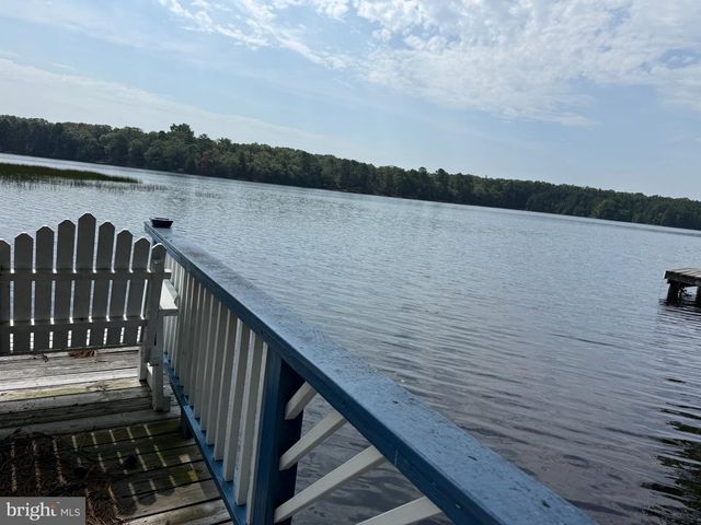 312 SW LAKESHORE DR, Millville, NJ 08332