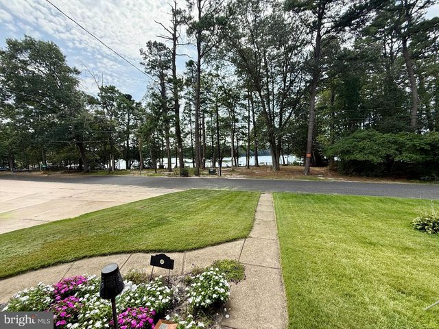 312 SW LAKESHORE DR, Millville, NJ 08332