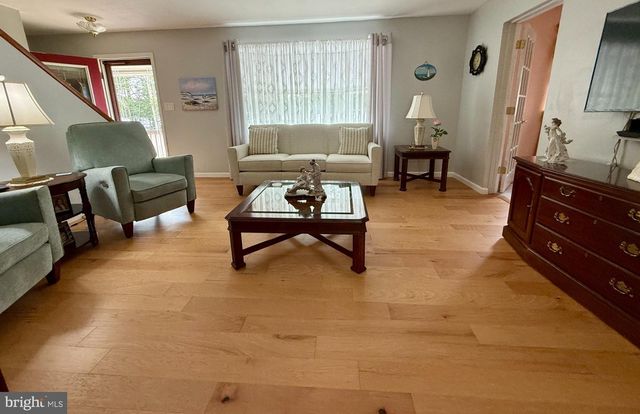 312 SW LAKESHORE DR, Millville, NJ 08332