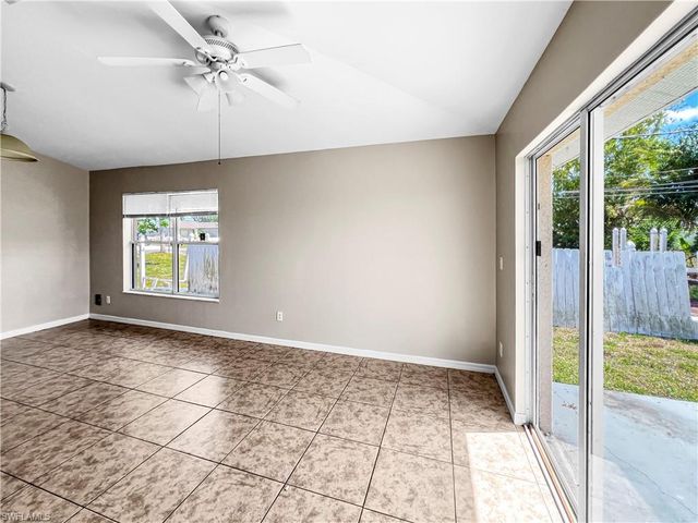 2130 NE 8th PL, Cape Coral, FL 33909