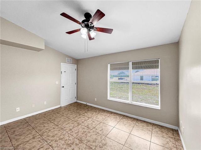 2130 NE 8th PL, Cape Coral, FL 33909