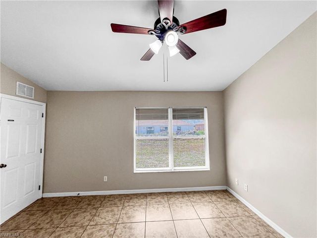 2130 NE 8th PL, Cape Coral, FL 33909