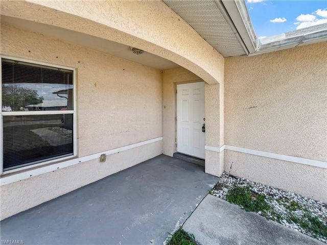 2130 NE 8th PL, Cape Coral, FL 33909
