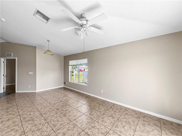 2130 NE 8th PL, Cape Coral, FL 33909