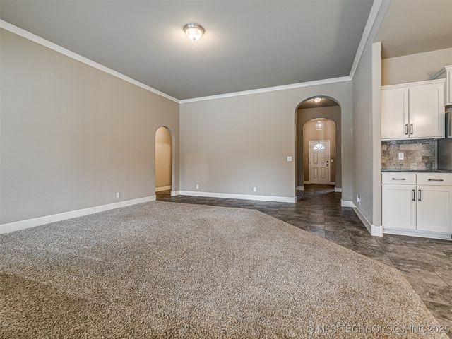 2601 W Albuquerque Street, Broken Arrow, OK 74011