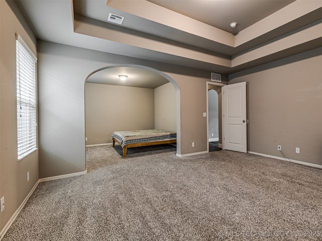 2601 W Albuquerque Street, Broken Arrow, OK 74011