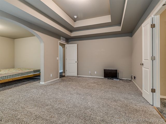 2601 W Albuquerque Street, Broken Arrow, OK 74011